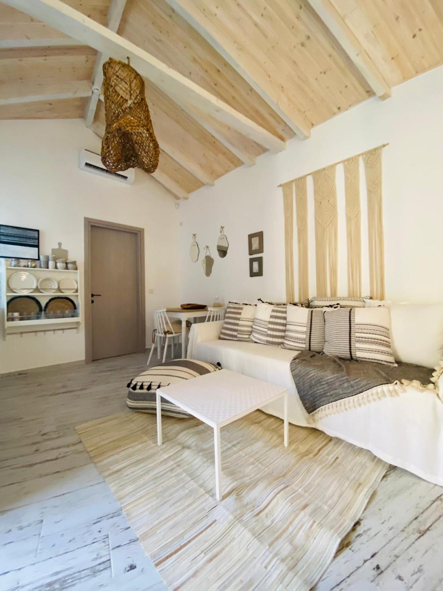 Linari Bohemian Living Apartment Kavallos  Bagian luar foto