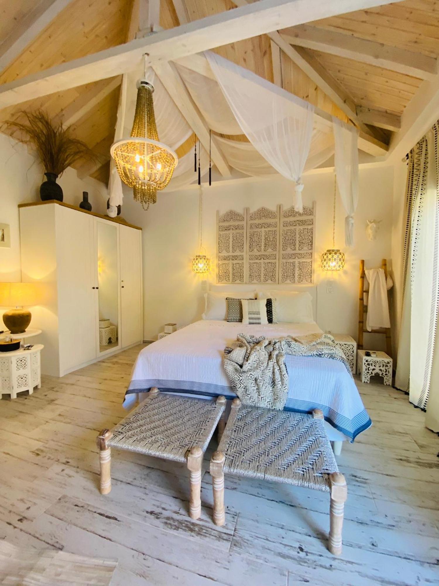 Linari Bohemian Living Apartment Kavallos  Bagian luar foto