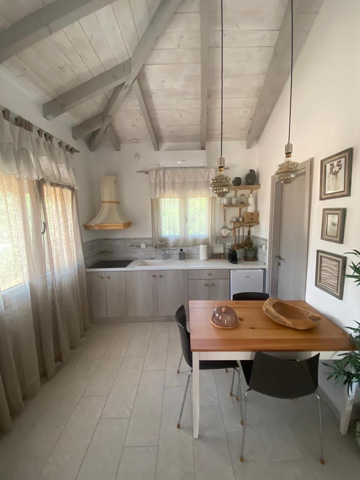 Linari Bohemian Living Apartment Kavallos  Bagian luar foto